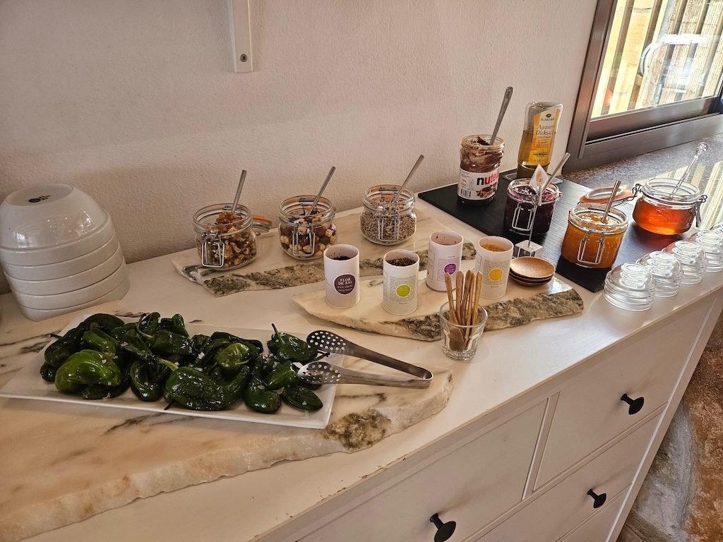 Yoga Hotel Mallorca Frühstück Pimentos Yoga Hotel Mallorca Frühstück Pimentos